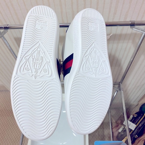 Sold - Picture 3 of 7